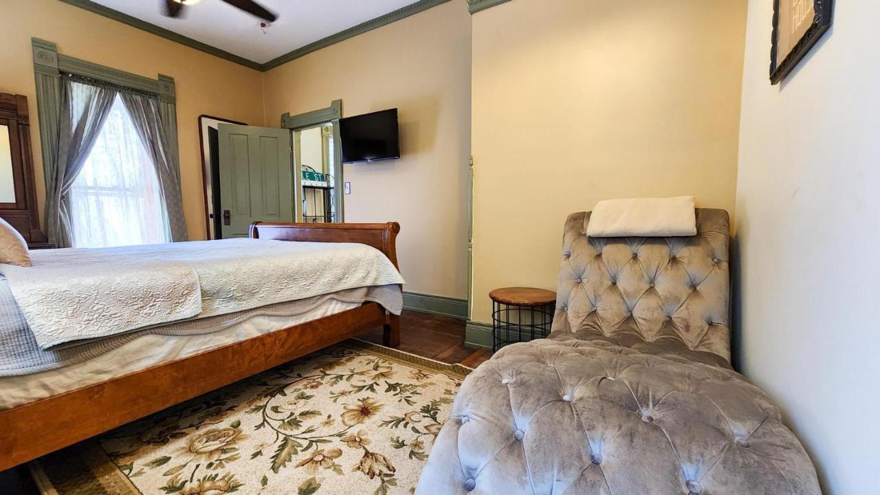 Mountain View Victorian With Hot Tub! Villa Leadville Bagian luar foto